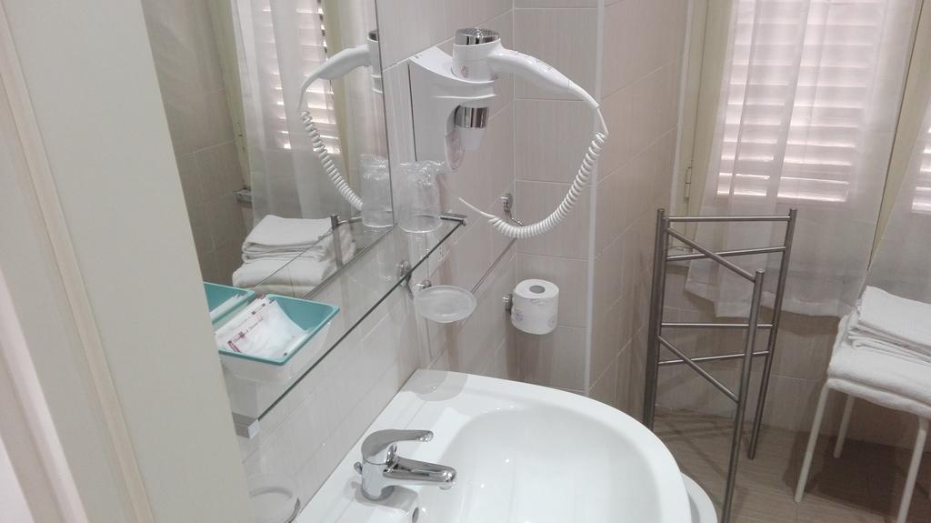 Vatican City Holidays Guesthouse Rome Room photo